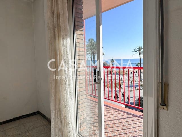 3 sovrum Lägenhet till salu i La Barceloneta, Barcelona stad - 490 000 € (Ref: 8016367)