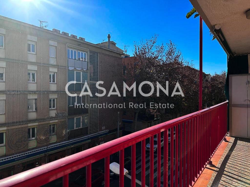 3 slaapkamer Appartement te koop in Barcelona stad - € 490.000 (Ref: 8016367)