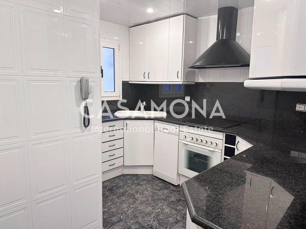 3 slaapkamer Appartement te koop in Barcelona stad - € 490.000 (Ref: 8016367)