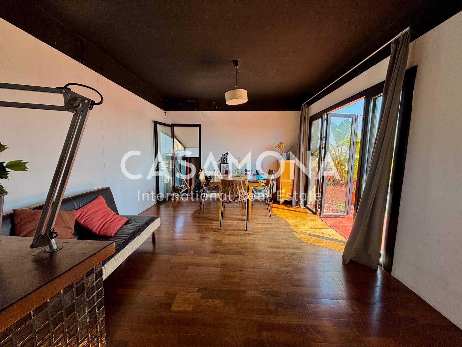 2 bedroom Apartment for sale in Barcelona city - € 1,295,000 (Ref: 8038894)
