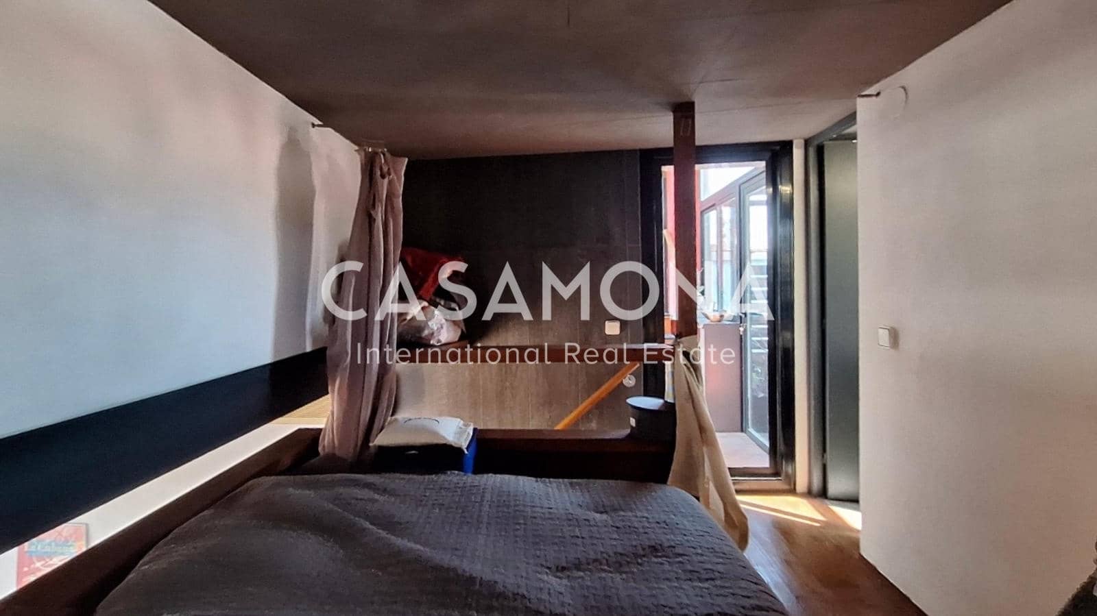 2 bedroom Apartment for sale in Barcelona city - € 1,295,000 (Ref: 8038894)