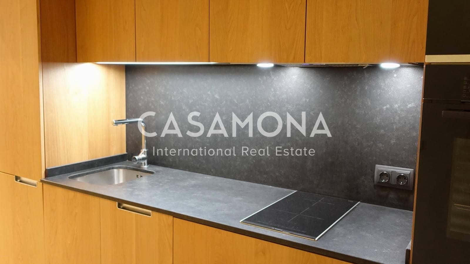 1 bedroom Apartment for sale in Barcelona city - € 380,000 (Ref: 8123043)