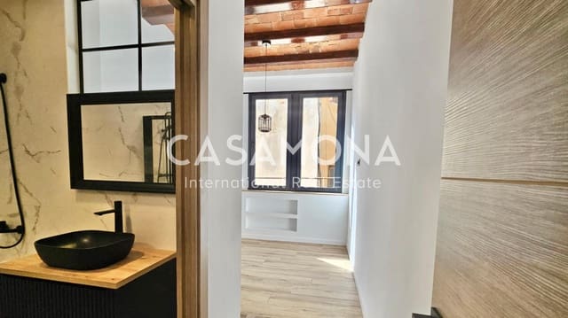 2 soveværelse Lejlighed til salg i Sant Antoni, Barcelona by - € 415.000 (Ref: 8125256)