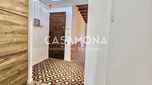 2 soveværelse Lejlighed til salg i Sant Antoni, Barcelona by - € 415.000 (Ref: 8125256)