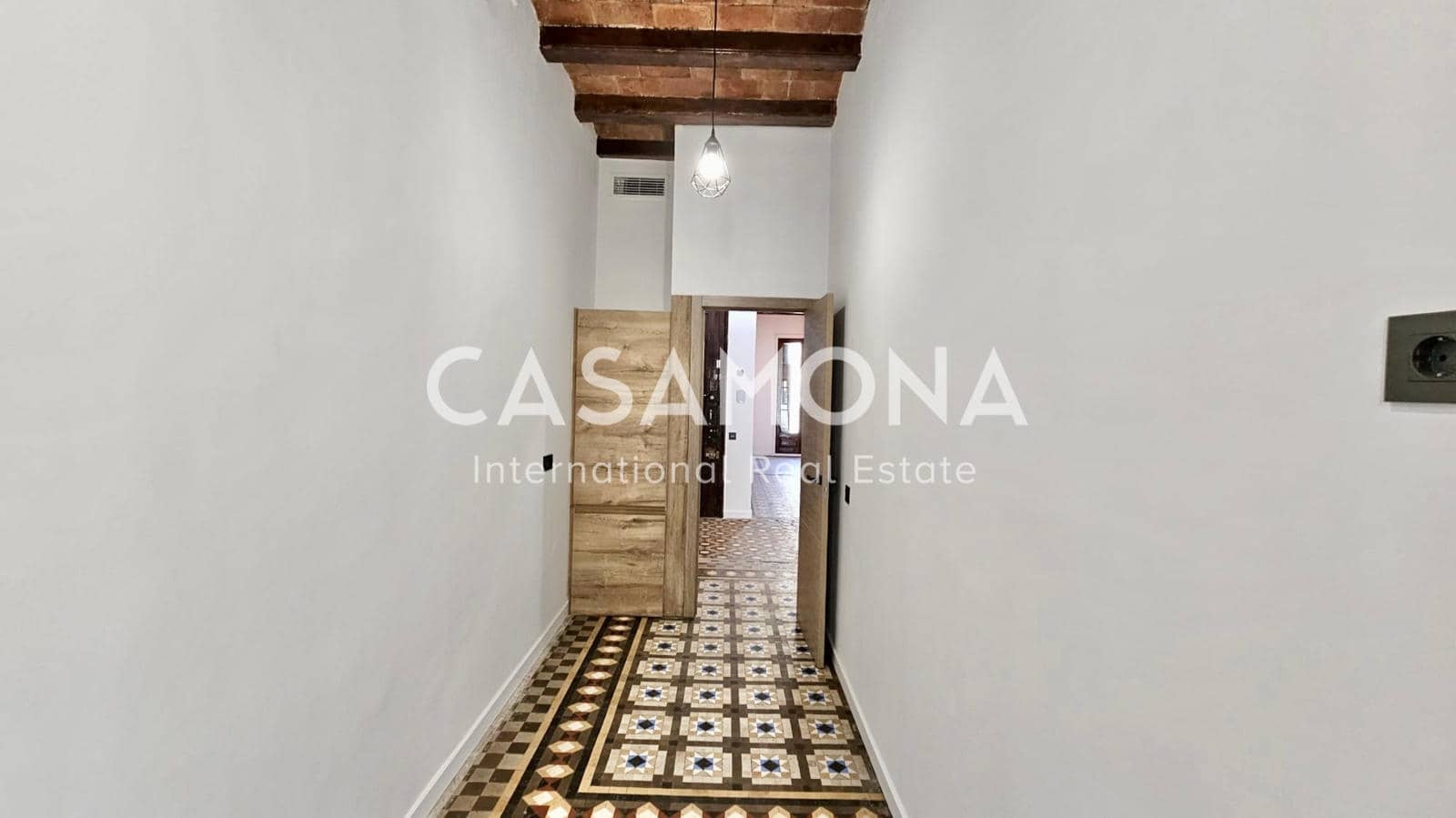 2 soveværelse Lejlighed til salg i Barcelona by - € 415.000 (Ref: 8125256)