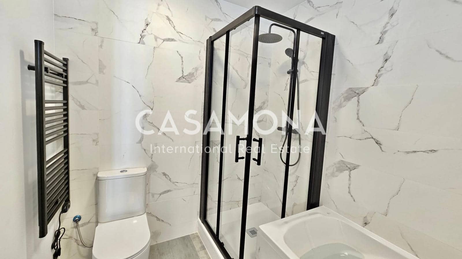 2 soveværelse Lejlighed til salg i Barcelona by - € 415.000 (Ref: 8125256)