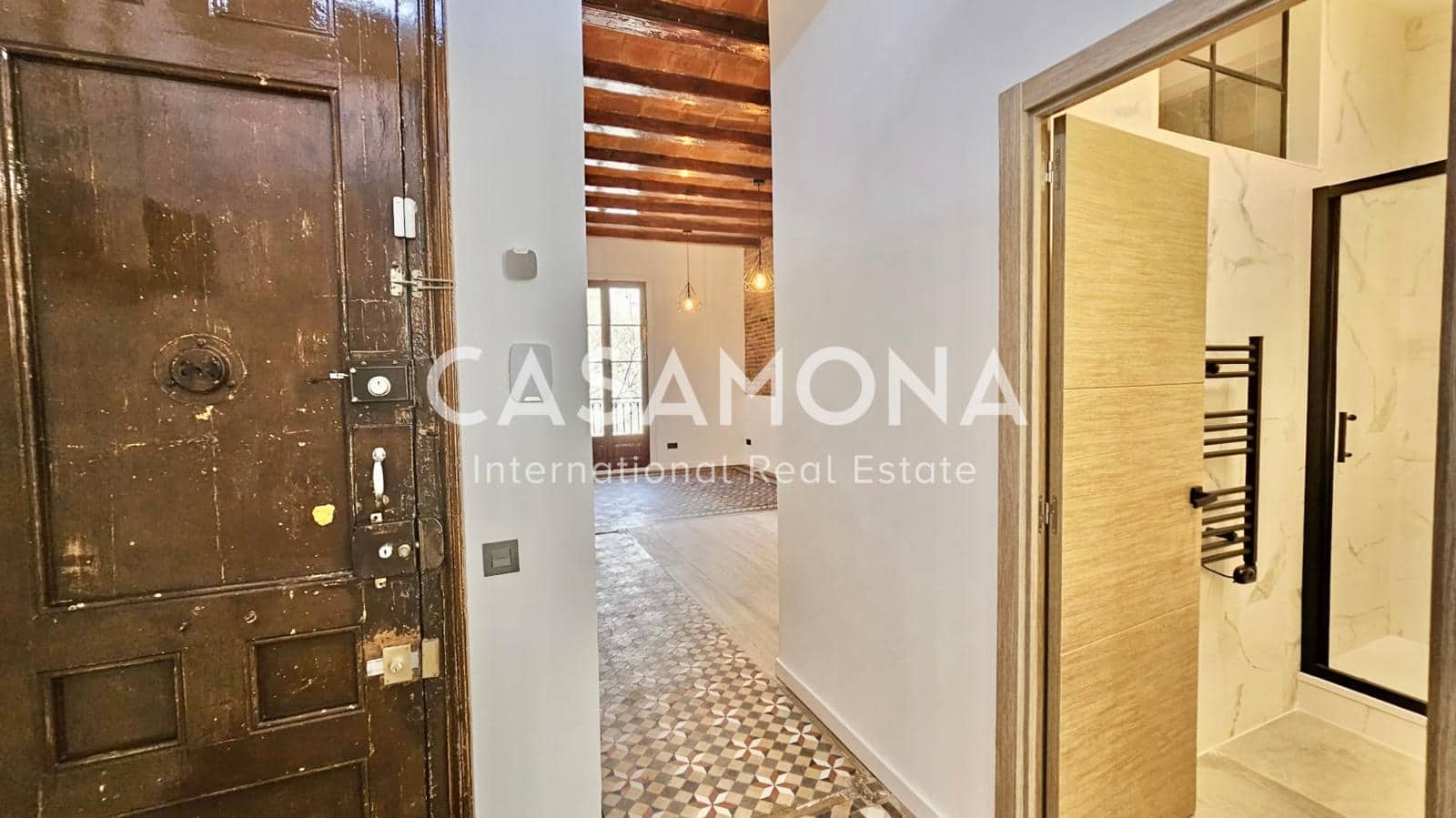 2 soveværelse Lejlighed til salg i Barcelona by - € 415.000 (Ref: 8125256)