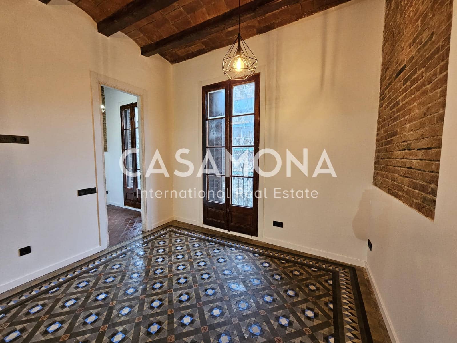 2 soveværelse Lejlighed til salg i Barcelona by - € 415.000 (Ref: 8125256)