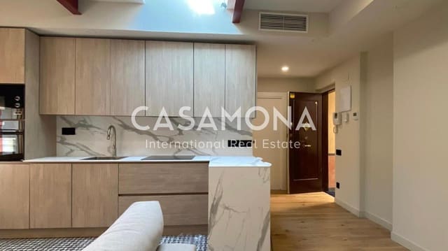 2 sypialnia Penthouse na sprzedaż w El Barri Gòtic, Miasto Barcelona - 495 000 € (Ref: 8613570)