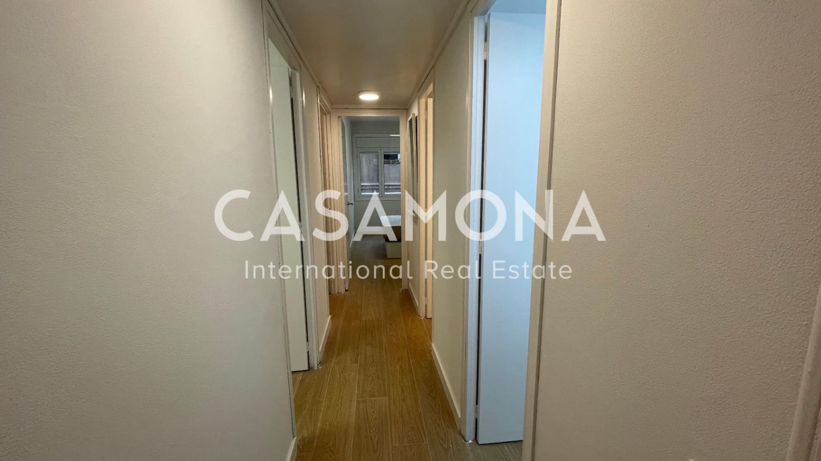 Appartement de 4 chambres à louer à Barcelone ville - 2 795 € (Ref: 8613594)