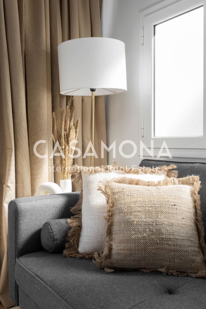 1 slaapkamer Penthouse te huur in Barcelona stad - € 2.430 (Ref: 8613608)