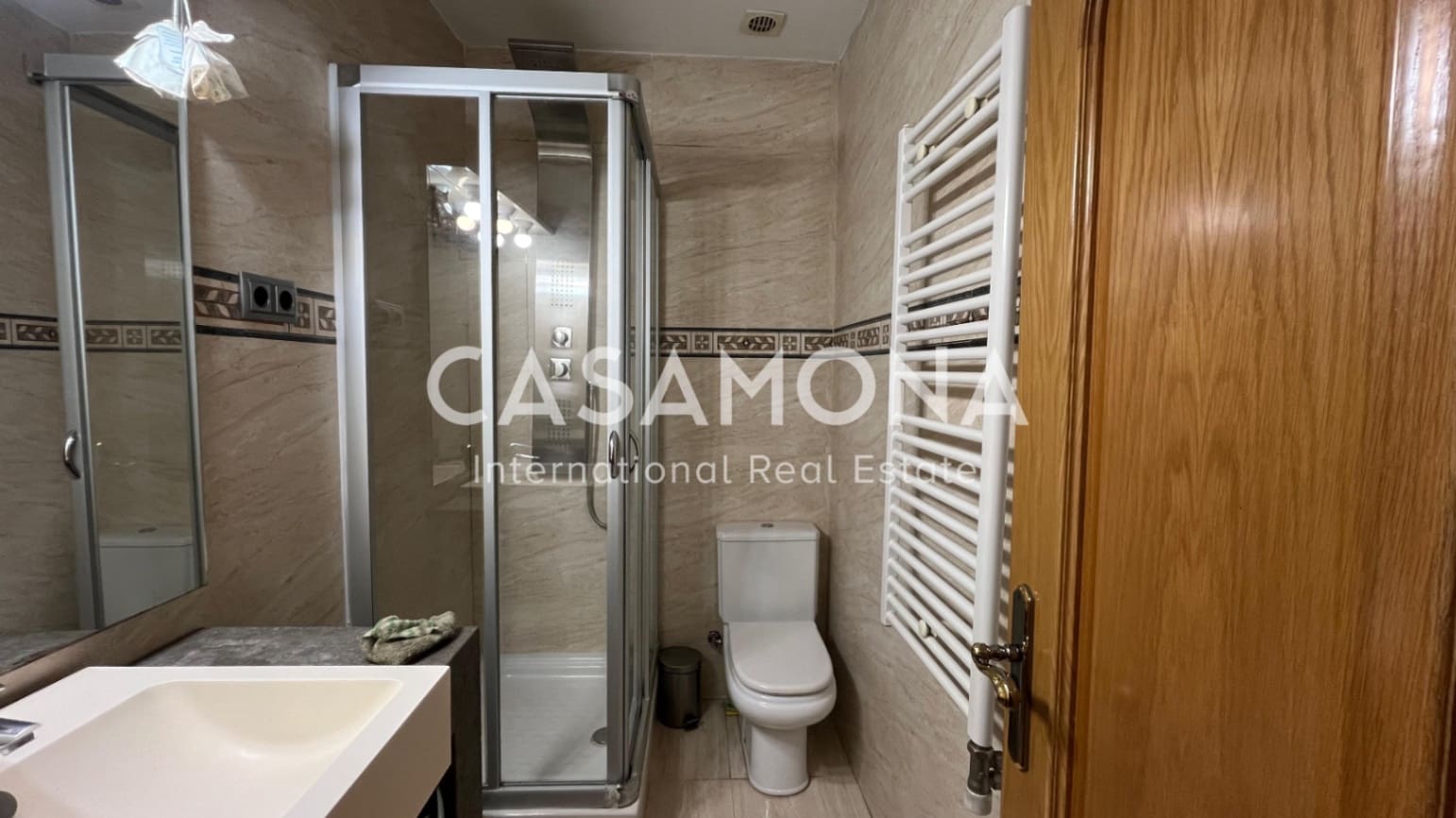 5 sovrum Lägenhet till salu i Barcelona stad - 1 190 000 € (Ref: 8613614)