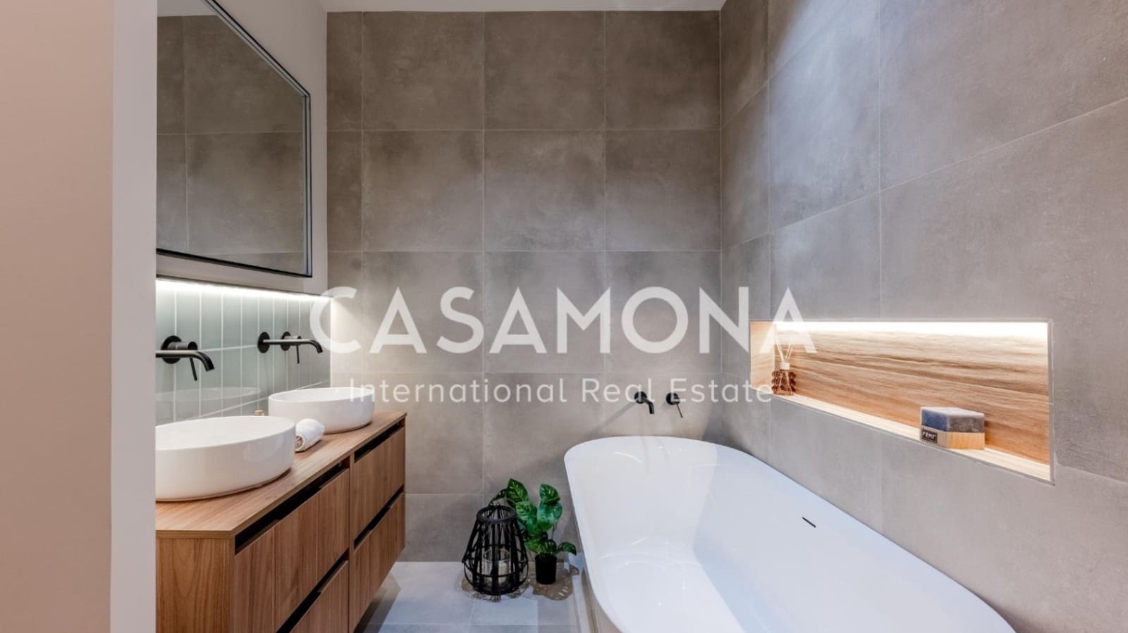 3 soverom Leilighet til salgs i Barcelona by - € 980 000 (Ref: 8635319)