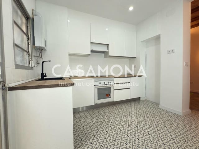 3 bedroom Apartment for sale in La Sagrada Família, Barcelona city - € 520,000 (Ref: 8639814)