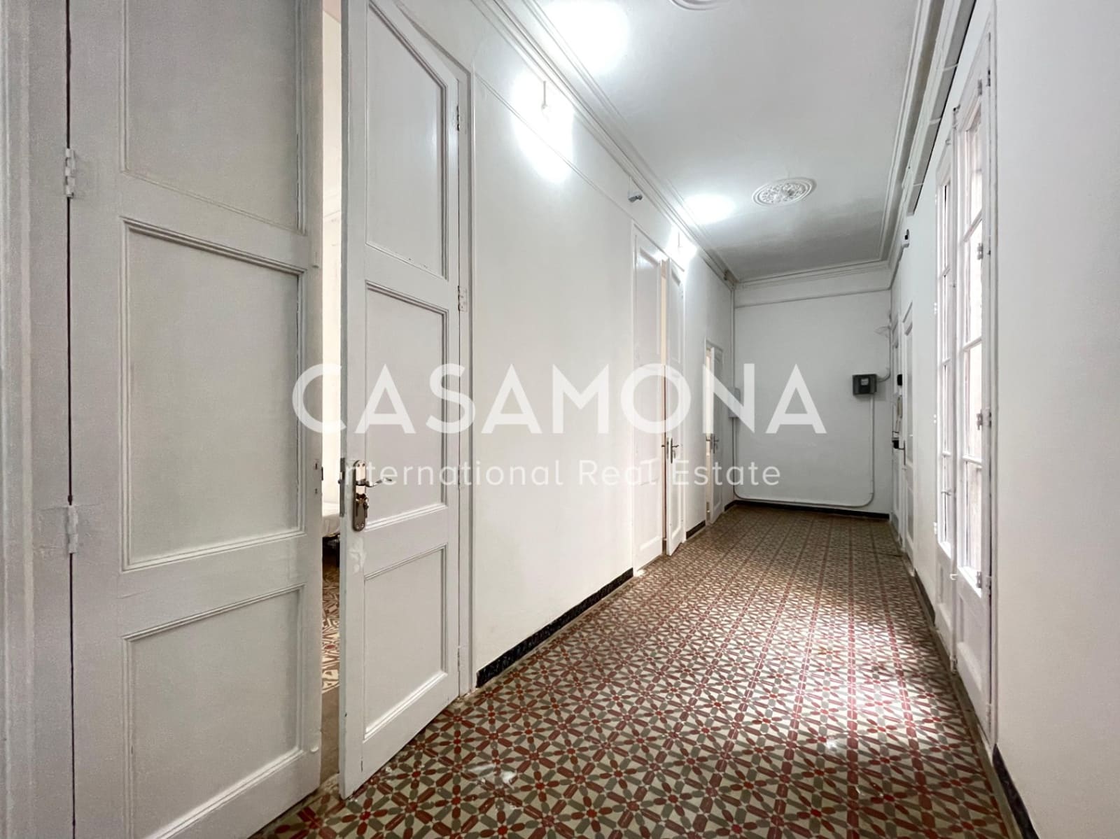 6 quarto Apartamento para venda em Barcelona cidade - 670 000 € (Ref: 8678930)