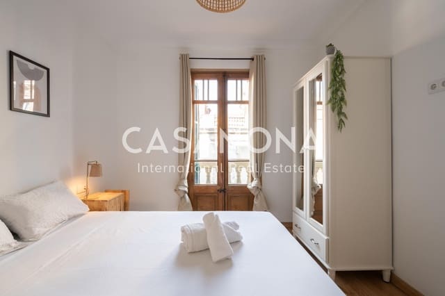 3 slaapkamer Appartement te huur in El Poble Sec, Barcelona stad - € 2.000 (Ref: 8699096)