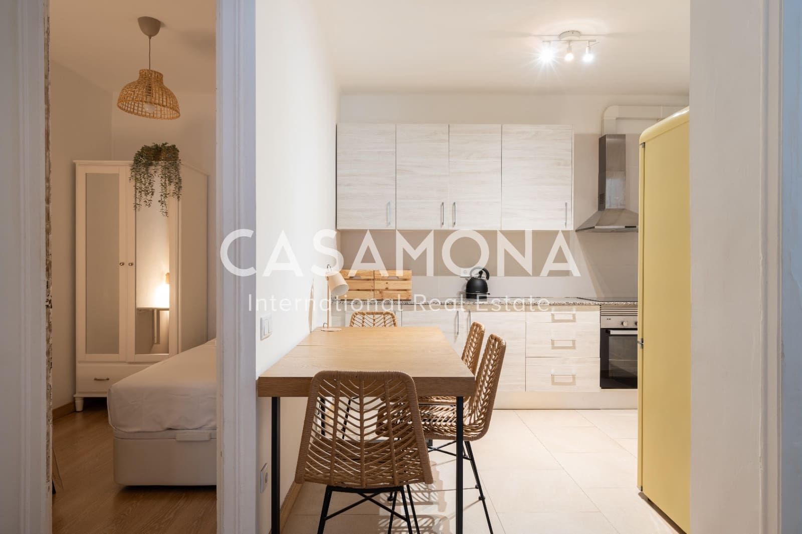 3 slaapkamer Appartement te huur in Barcelona stad - € 2.000 (Ref: 8699096)