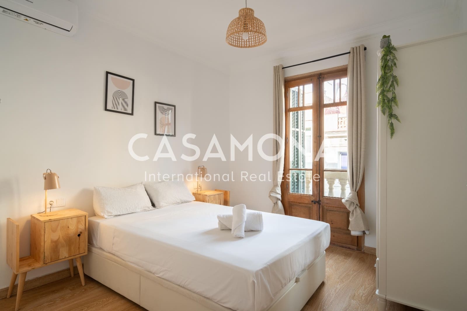 3 slaapkamer Appartement te huur in Barcelona stad - € 2.000 (Ref: 8699096)