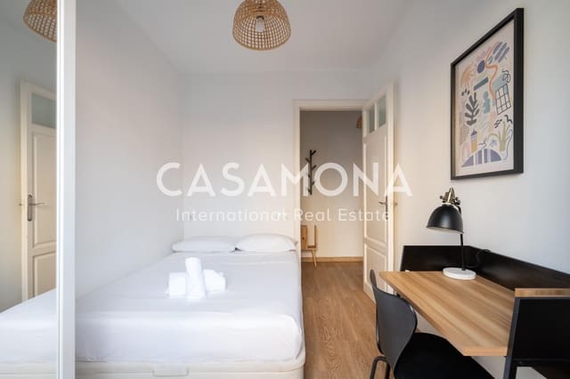 3 slaapkamer Appartement te huur in El Poble Sec, Barcelona stad - € 2.000 (Ref: 8699096)
