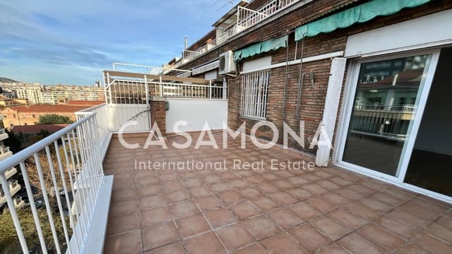 2 bedroom Penthouse for sale in La Nova Esquerra de L'Eixample, Barcelona city - € 595,000 (Ref: 8738713)