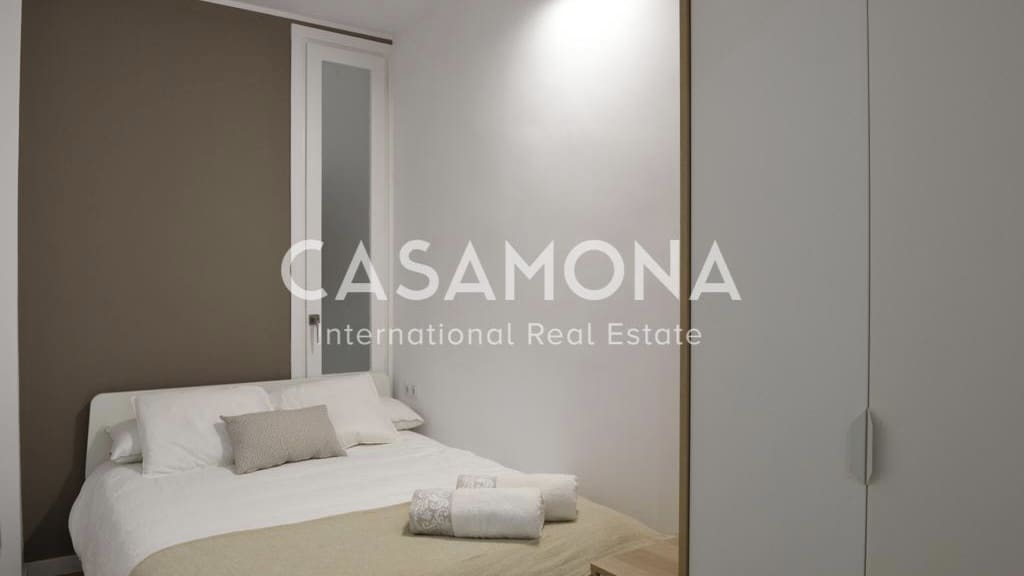 4 bedroom Apartment for sale in Barcelona city - € 500,000 (Ref: 8810979)