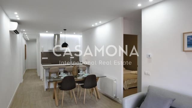 4 bedroom Apartment for sale in La Sagrada Família, Barcelona city - € 500,000 (Ref: 8810979)