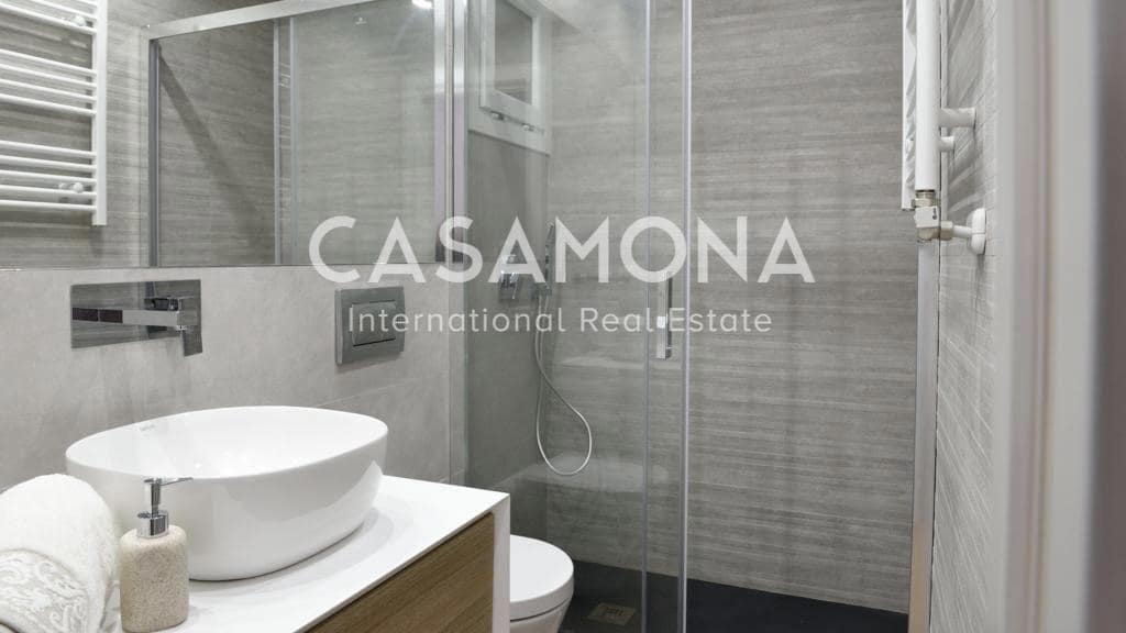 4 bedroom Apartment for sale in Barcelona city - € 500,000 (Ref: 8810979)