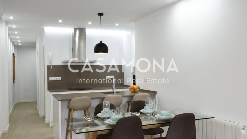 4 bedroom Apartment for sale in Barcelona city - € 500,000 (Ref: 8810979)