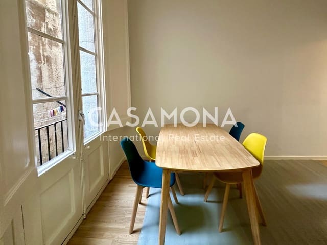 3 soverom Leilighet til leie i El Barri Gòtic, Barcelona by - € 1 900 (Ref: 8815023)
