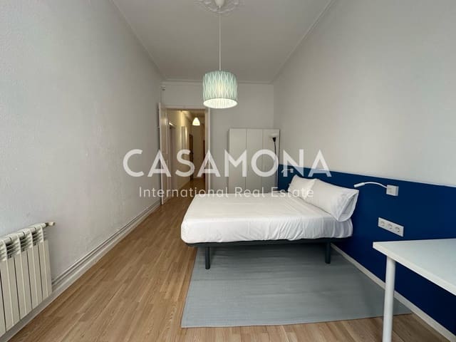 3 soverom Leilighet til leie i El Barri Gòtic, Barcelona by - € 1 900 (Ref: 8815023)