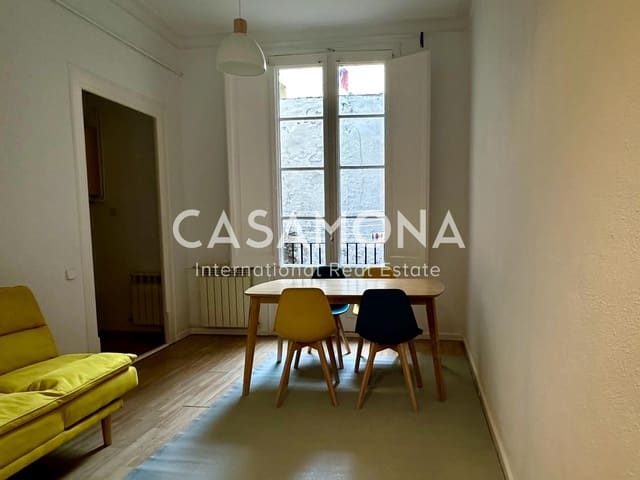 3 soverom Leilighet til leie i El Barri Gòtic, Barcelona by - € 1 900 (Ref: 8815023)
