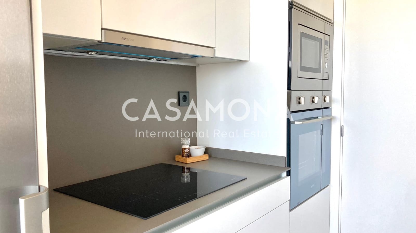 2 sypialnia Apartament na sprzedaż w Miasto Barcelona z basenem - 700 000 € (Ref: 8821675)