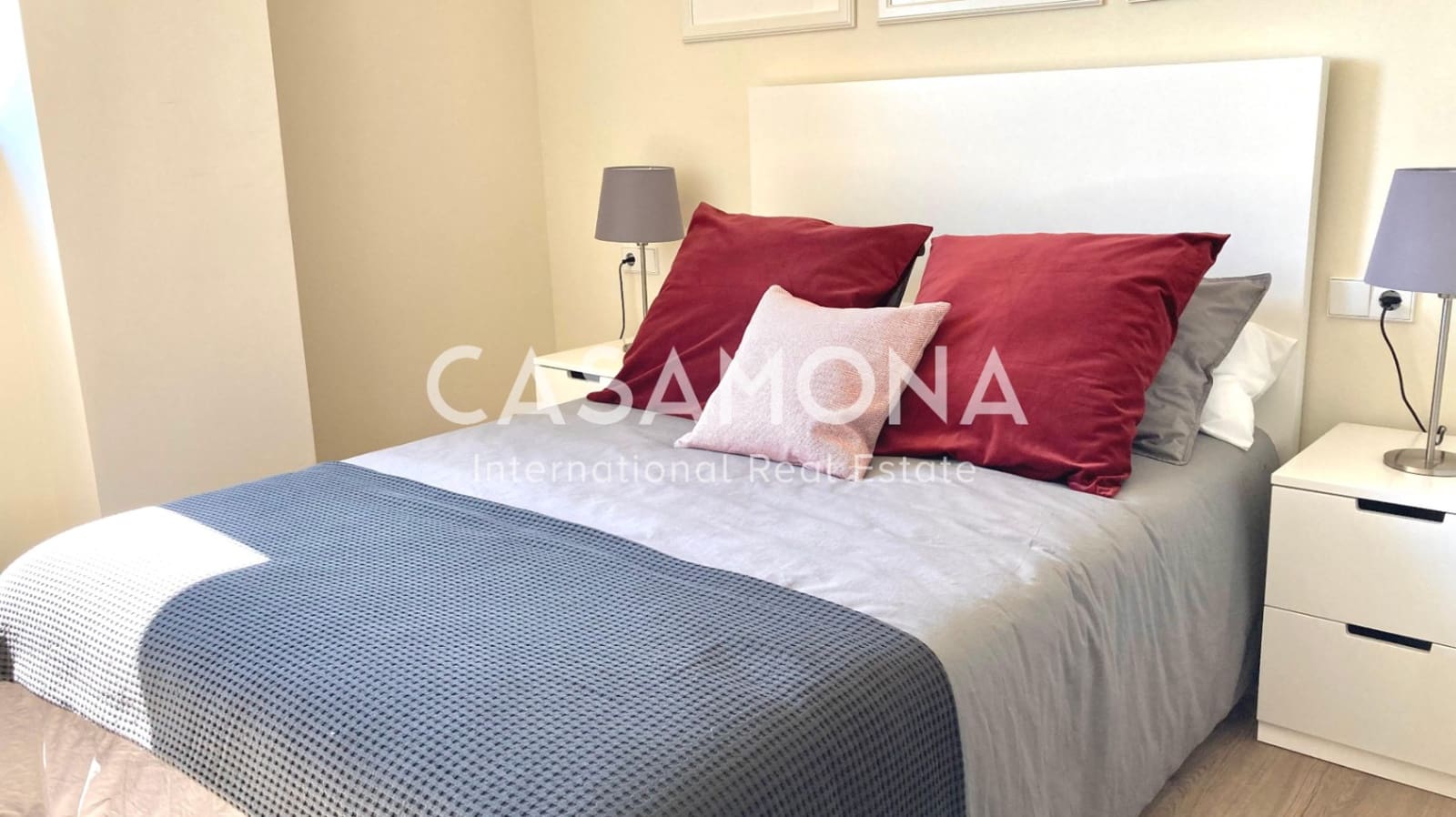 2 sypialnia Apartament na sprzedaż w Miasto Barcelona z basenem - 700 000 € (Ref: 8821675)