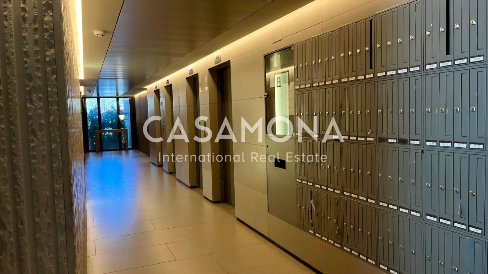 2 sypialnia Apartament na sprzedaż w Miasto Barcelona z basenem - 700 000 € (Ref: 8821675)