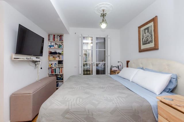 4 slaapkamer Appartement te koop in El Barri Gòtic, Barcelona stad - € 1.300.000 (Ref: 8845731)