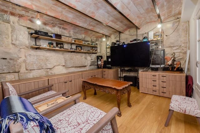4 slaapkamer Appartement te koop in El Barri Gòtic, Barcelona stad - € 1.300.000 (Ref: 8845731)