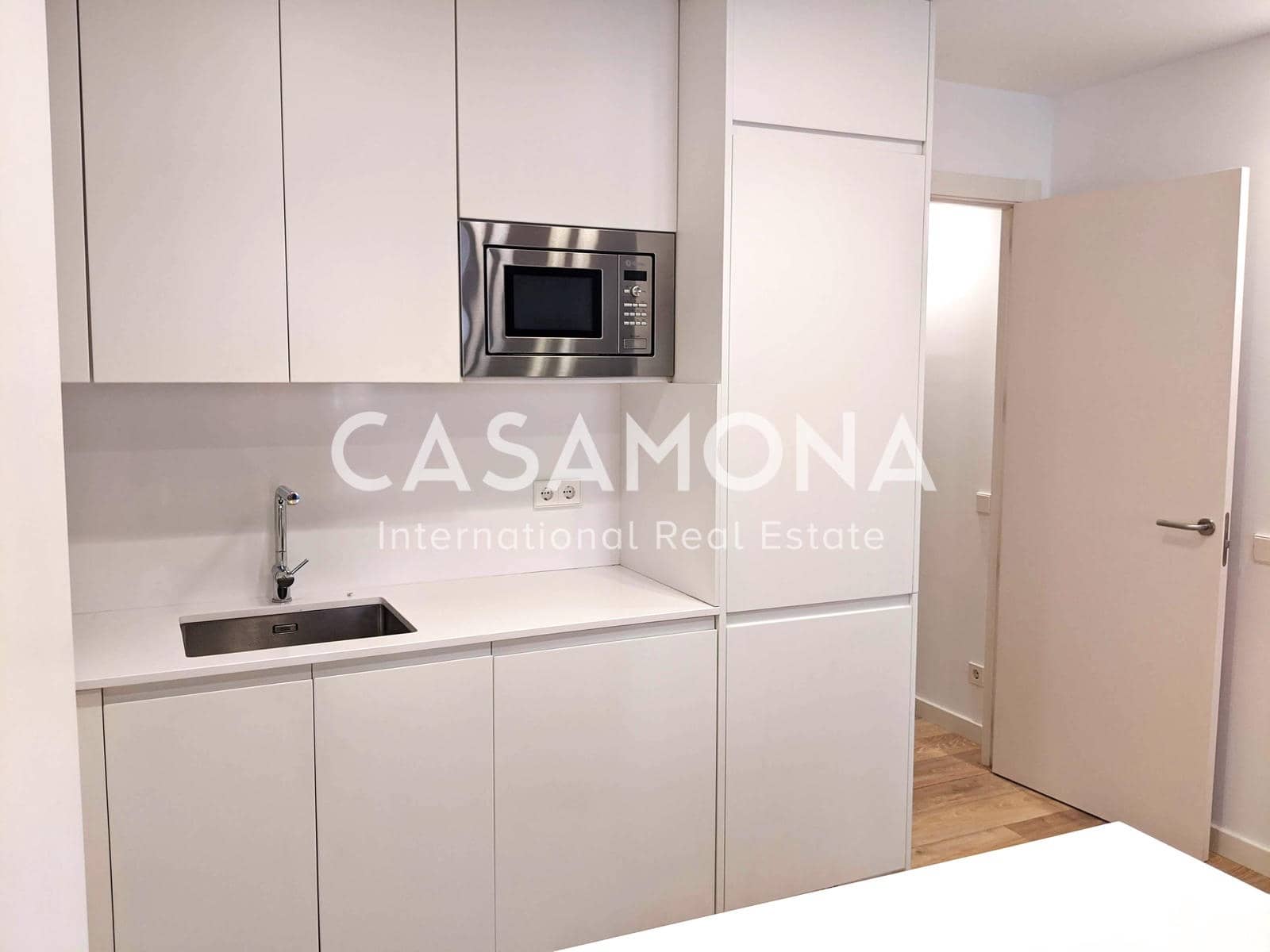 2 soveværelse Lejlighed til salg i Barcelona by - € 490.000 (Ref: 8866269)