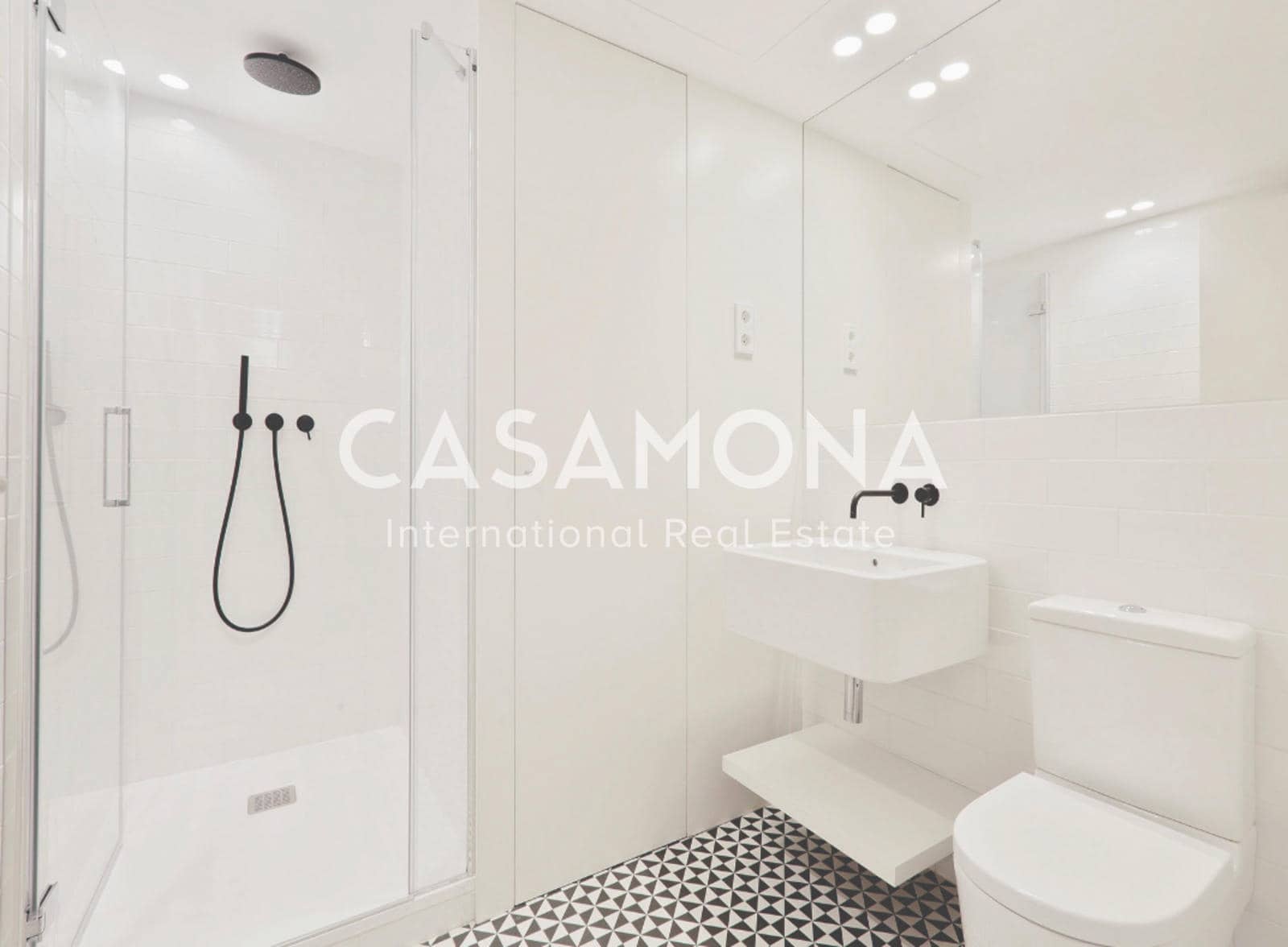 2 soveværelse Lejlighed til salg i Barcelona by - € 490.000 (Ref: 8866269)