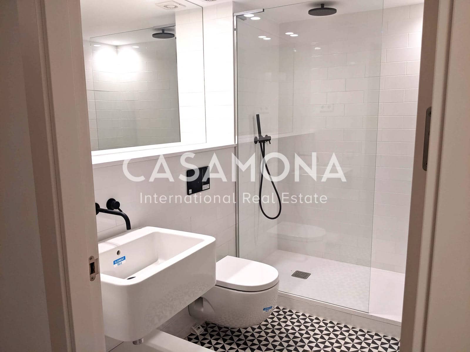 2 soveværelse Lejlighed til salg i Barcelona by - € 490.000 (Ref: 8866269)