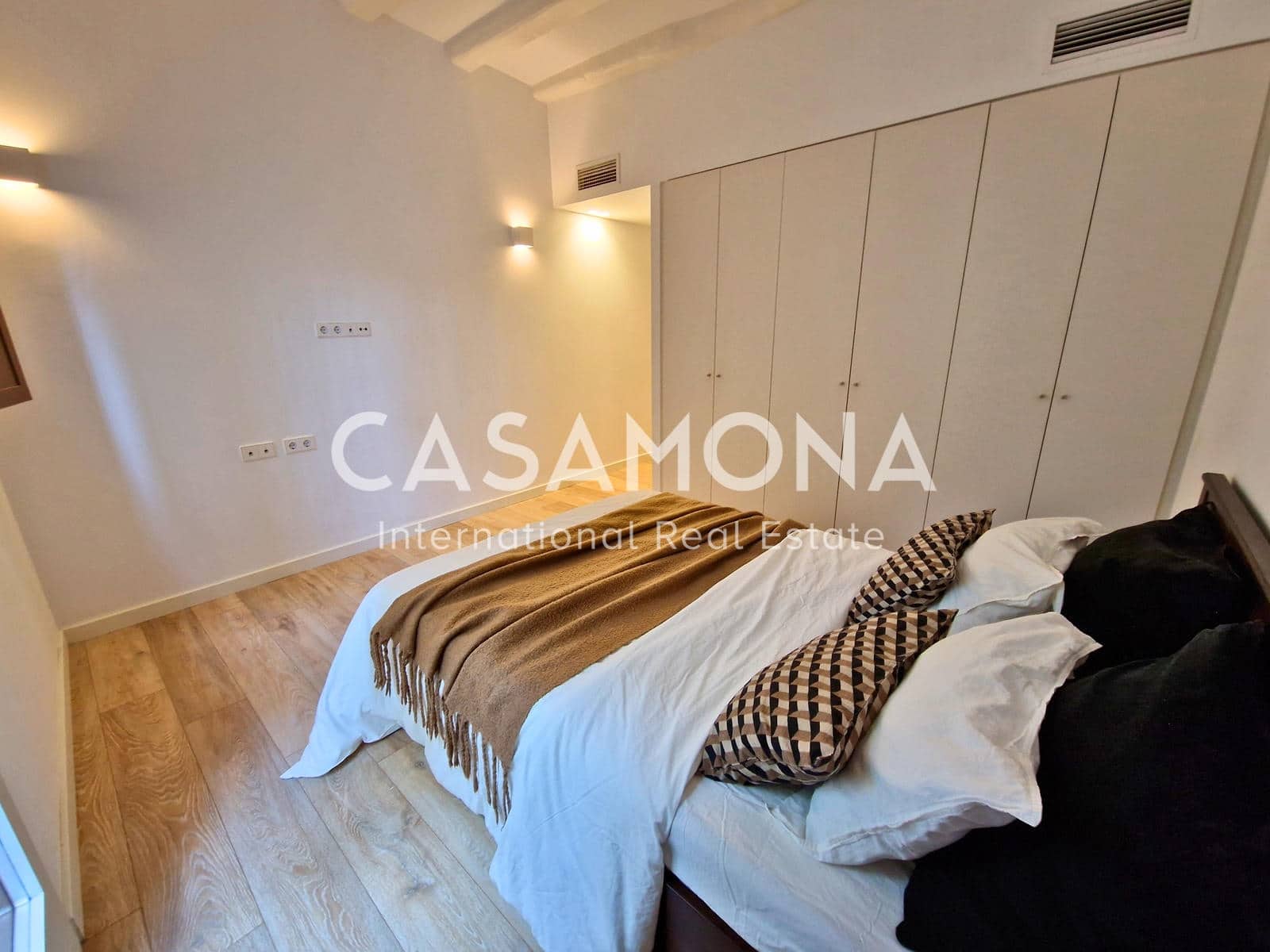 2 sovrum Takvåning till salu i Barcelona stad - 750 000 € (Ref: 8866452)