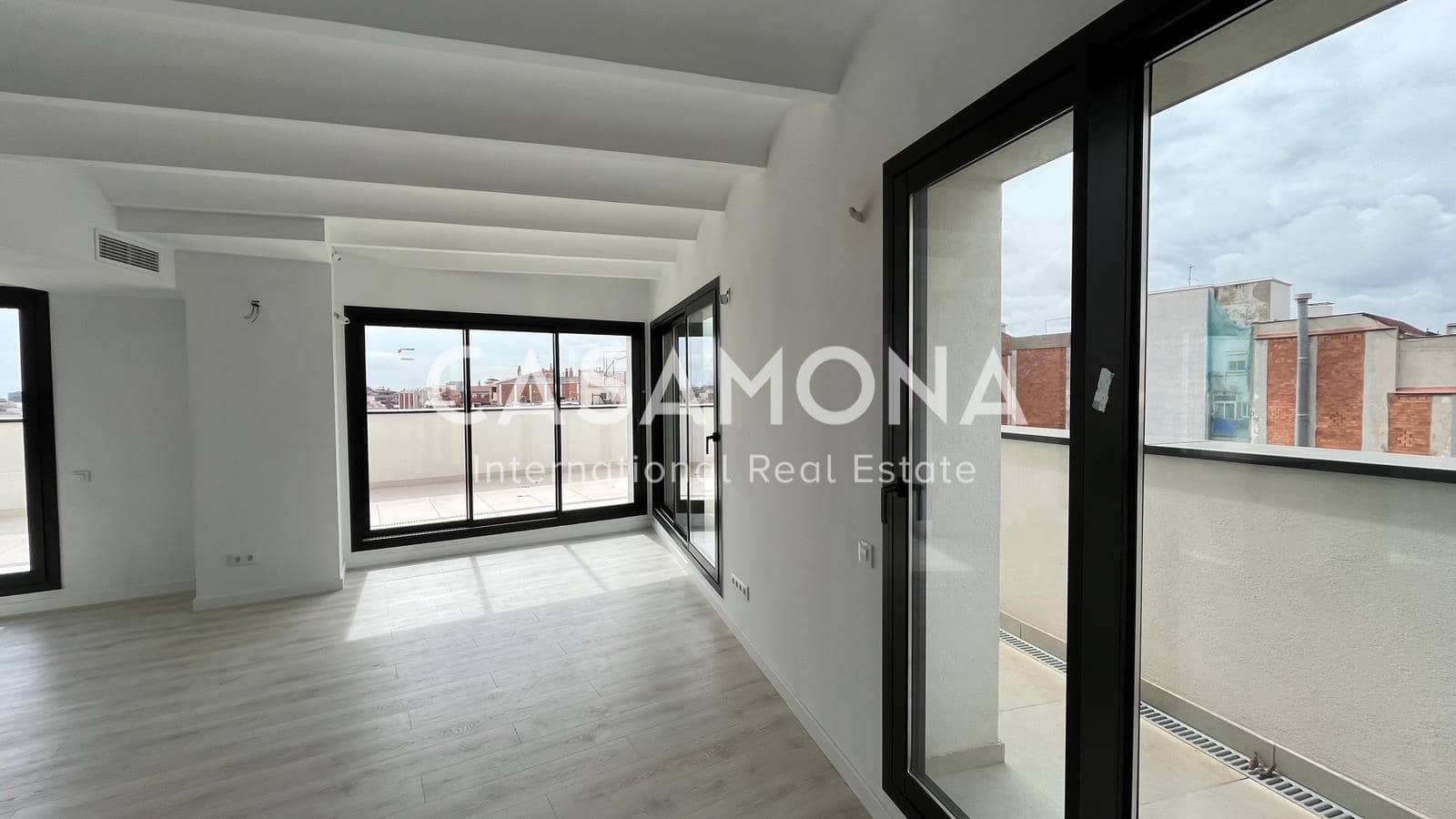 1 soveværelse Penthouse til salg i Barcelona by - € 650.000 (Ref: 8866453)