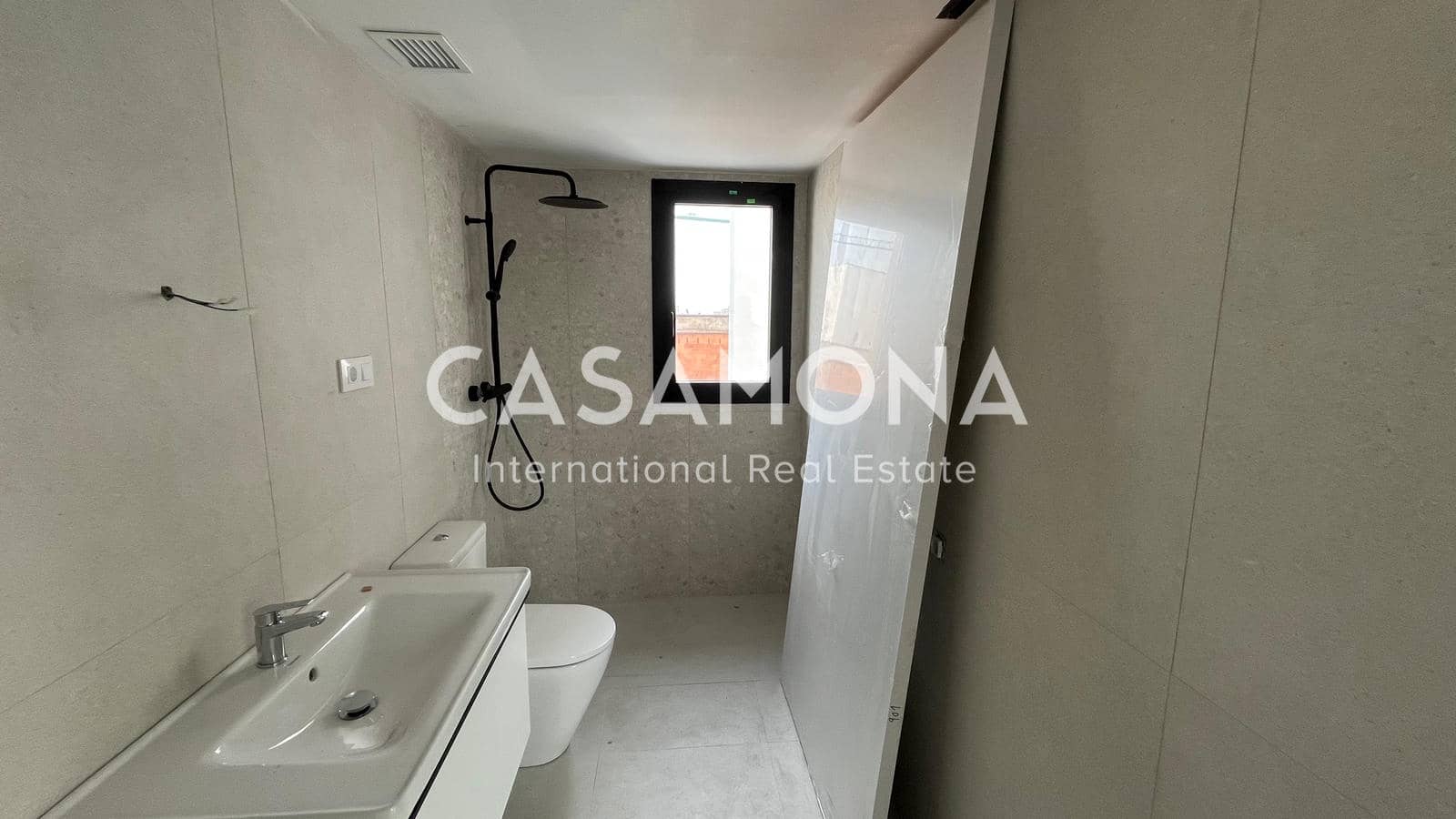 1 soveværelse Penthouse til salg i Barcelona by - € 650.000 (Ref: 8866453)