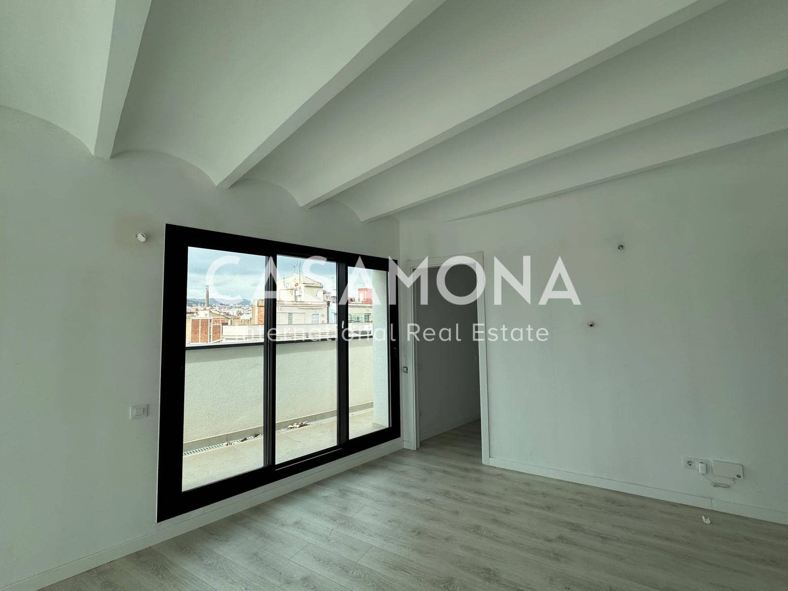 1 soveværelse Penthouse til salg i Barcelona by - € 650.000 (Ref: 8866453)