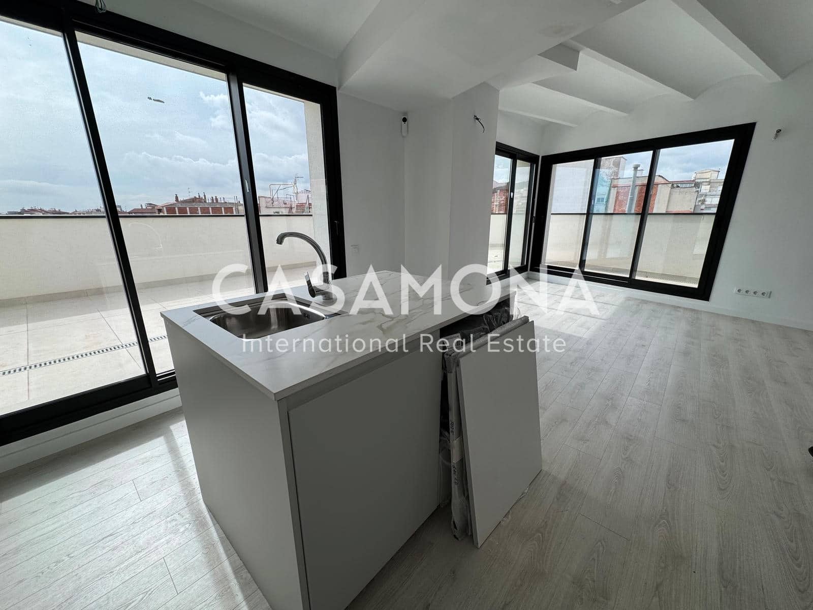 1 soveværelse Penthouse til salg i Barcelona by - € 650.000 (Ref: 8866453)