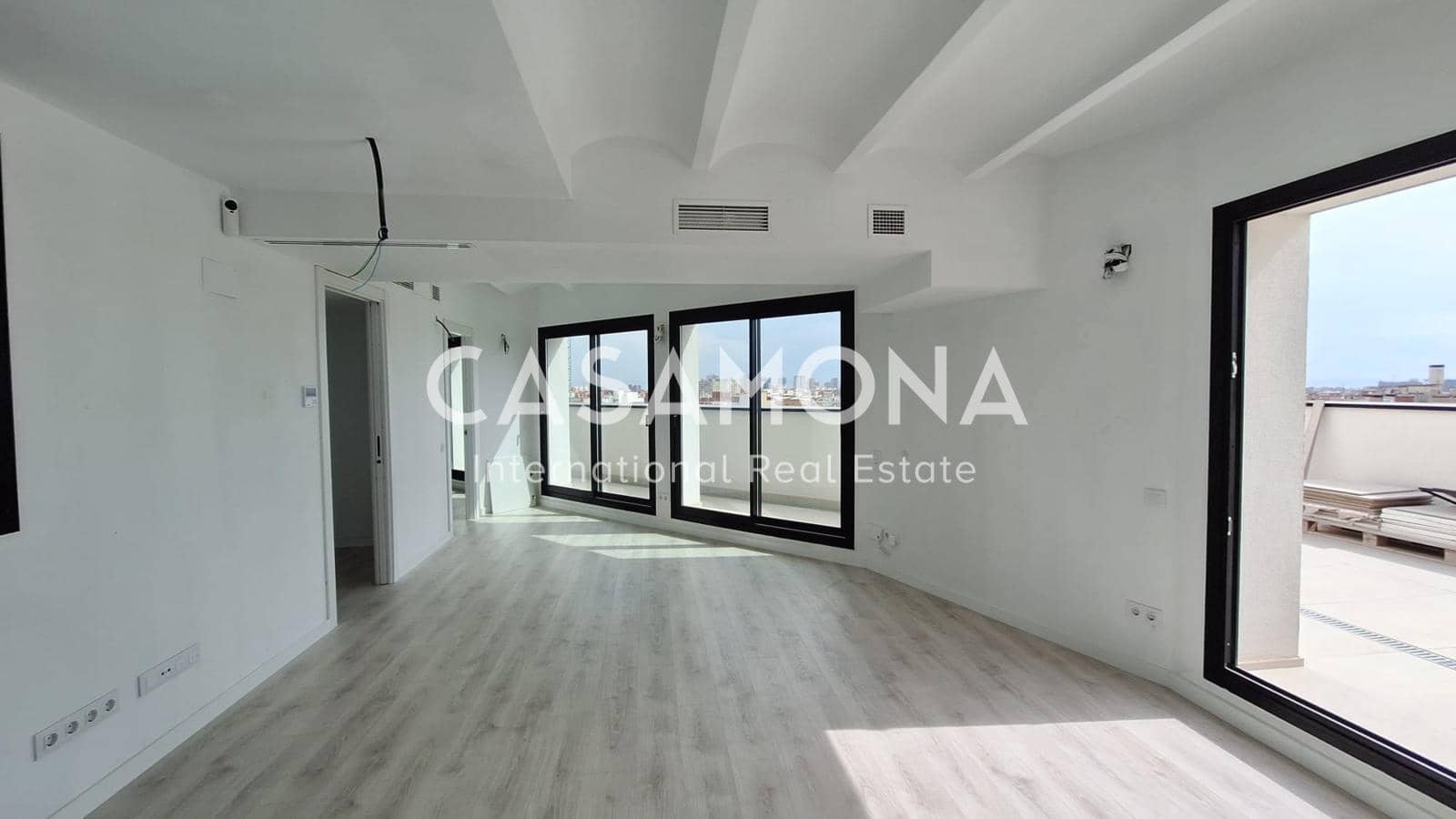 1 soveværelse Penthouse til salg i Barcelona by - € 600.000 (Ref: 8866454)