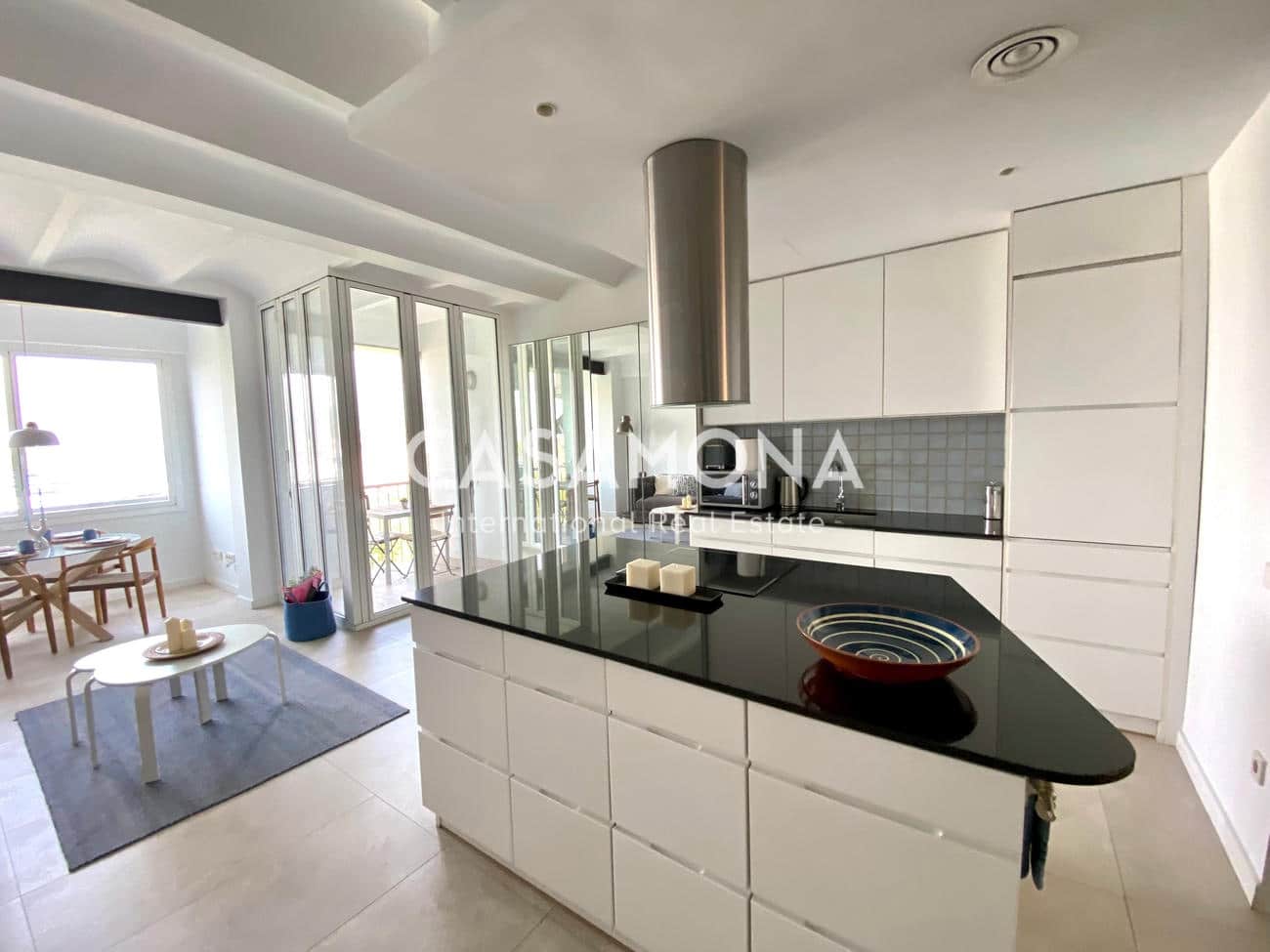 2 soveværelse Lejlighed til leje i Barcelona by - € 3.100 (Ref: 8873359)