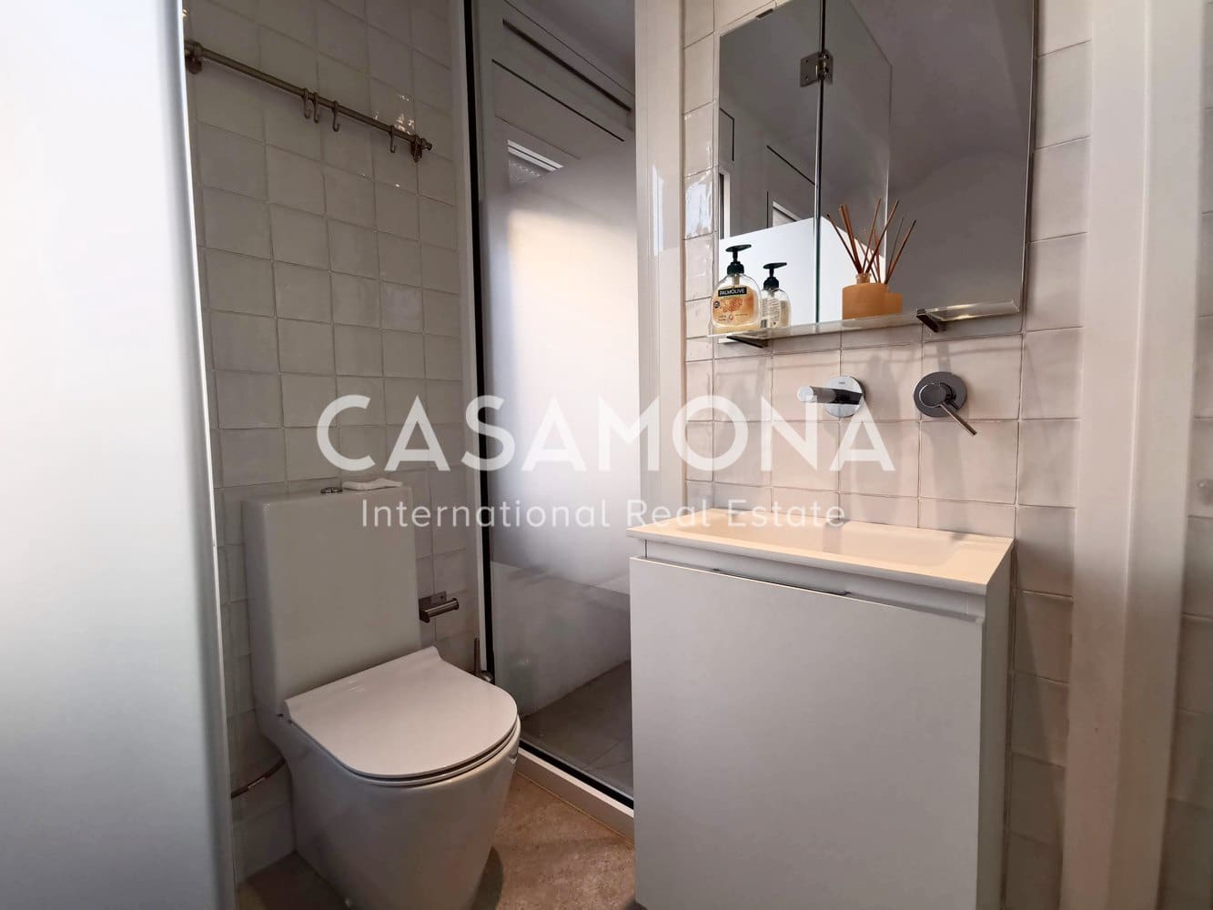 2 soveværelse Lejlighed til leje i Barcelona by - € 3.100 (Ref: 8873359)