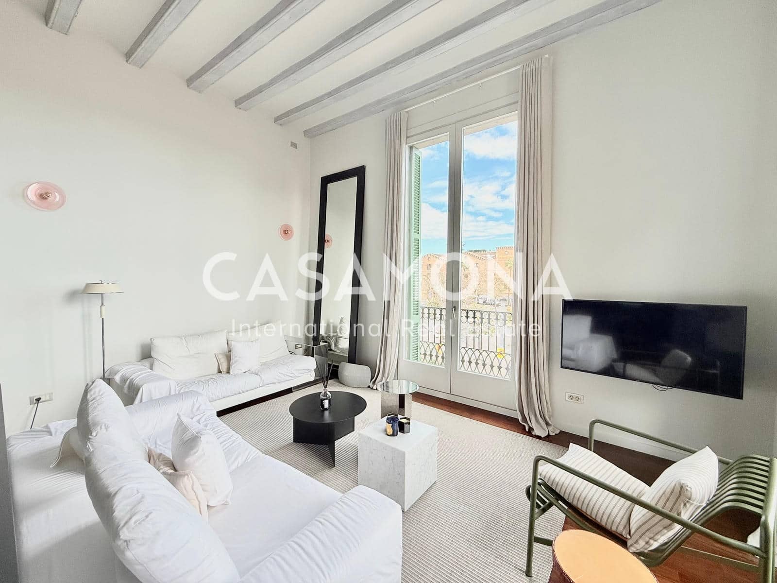 2 soveværelse Lejlighed til leje i Barcelona by - € 2.700 (Ref: 8878636)