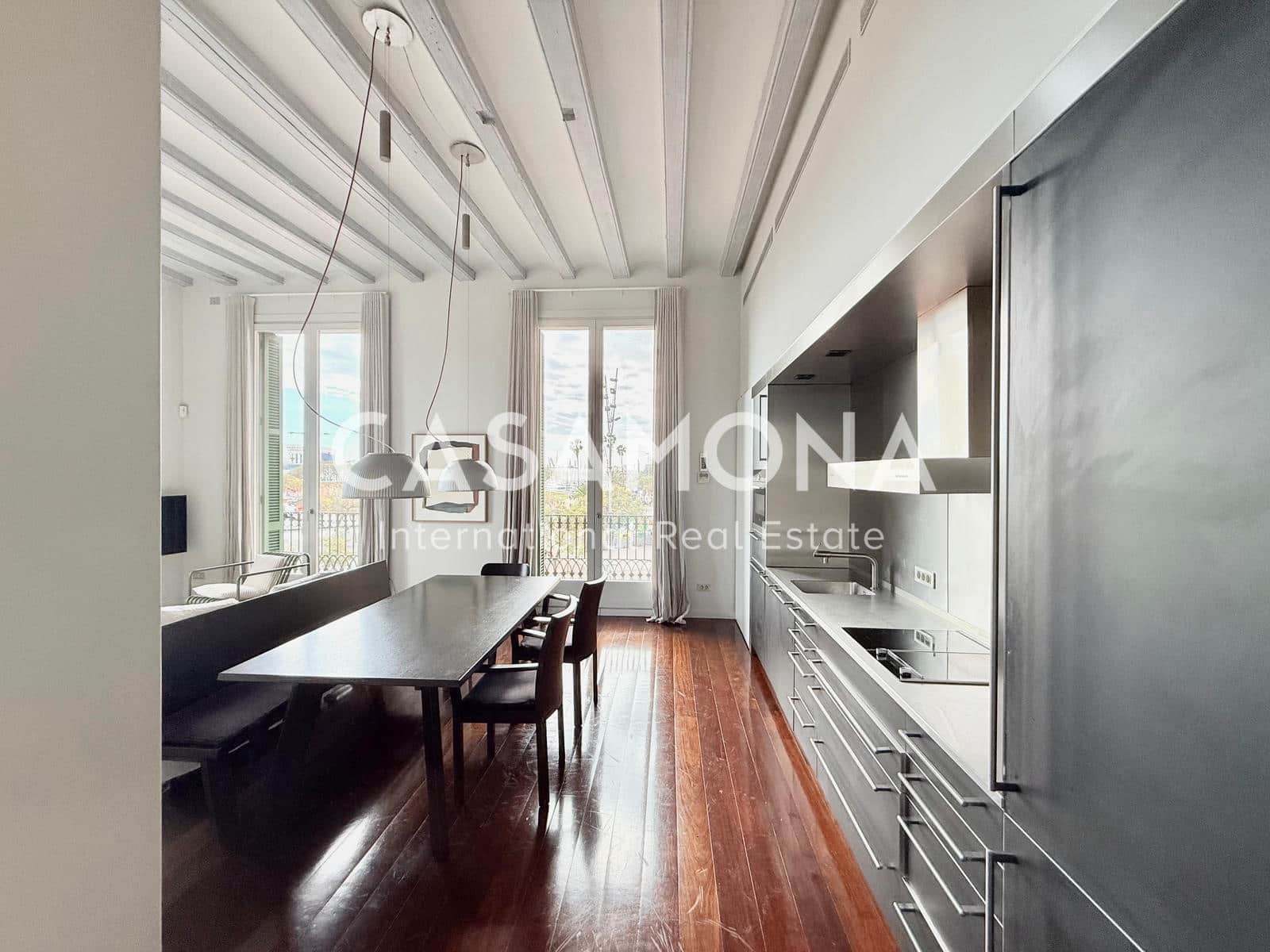 2 soveværelse Lejlighed til leje i Barcelona by - € 2.700 (Ref: 8878636)