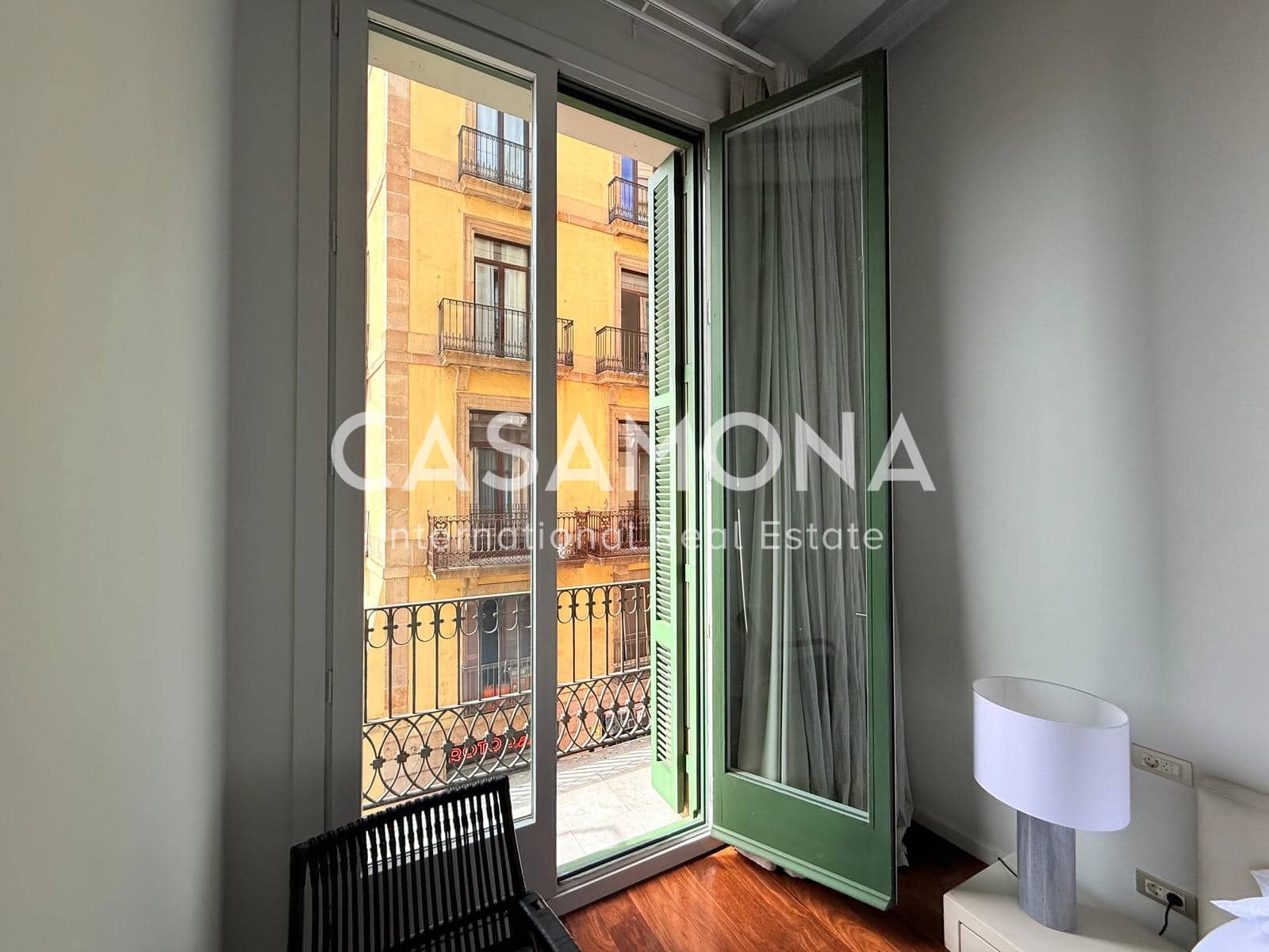 2 soveværelse Lejlighed til leje i Barcelona by - € 2.700 (Ref: 8878636)